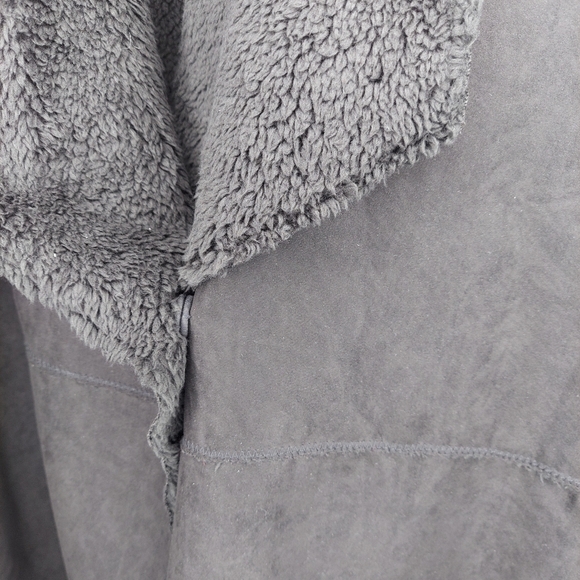 Stella & Dot Chalet Vest 2X Faux Fur Faux Suede Snap Button Vneck Collar Button - Picture 6 of 10